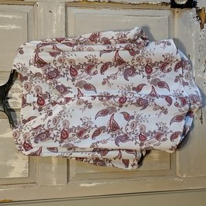 Women's Soho New York and Company White Paisley Blouse balloon sleeves